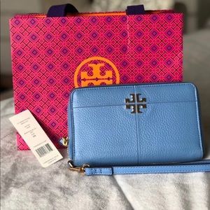Tory Burch smartphone wristlet brand new